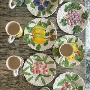Vibrant Shafford Fruit du Jour Luncheon Set of Six